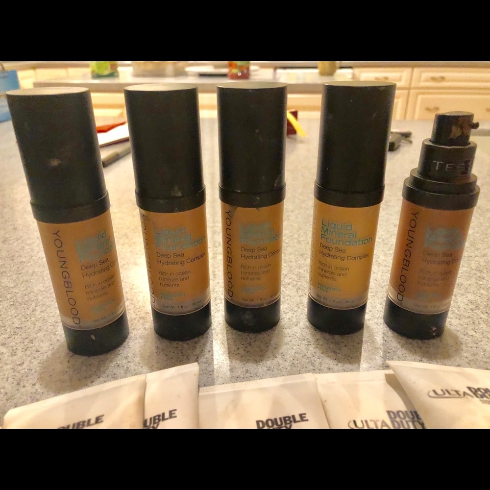 ✨LOT ✨of 26 FOUNDATIONS 💋MAKEUP ARTISTS DREAM💋 - Picture 5 of 7